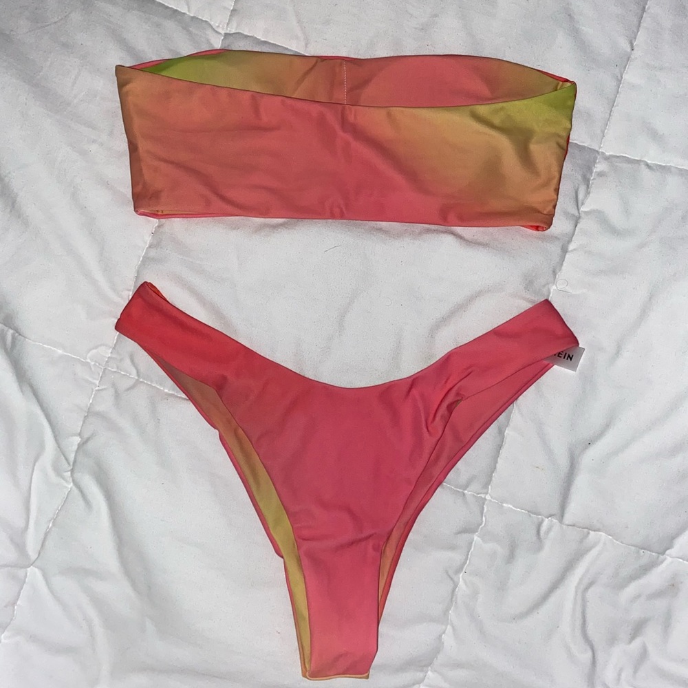 bikini - Picture 4 of 4